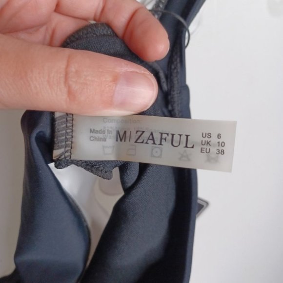 Zaful Ruffle Swim Top NWT Size 6 - Picture 3 of 4